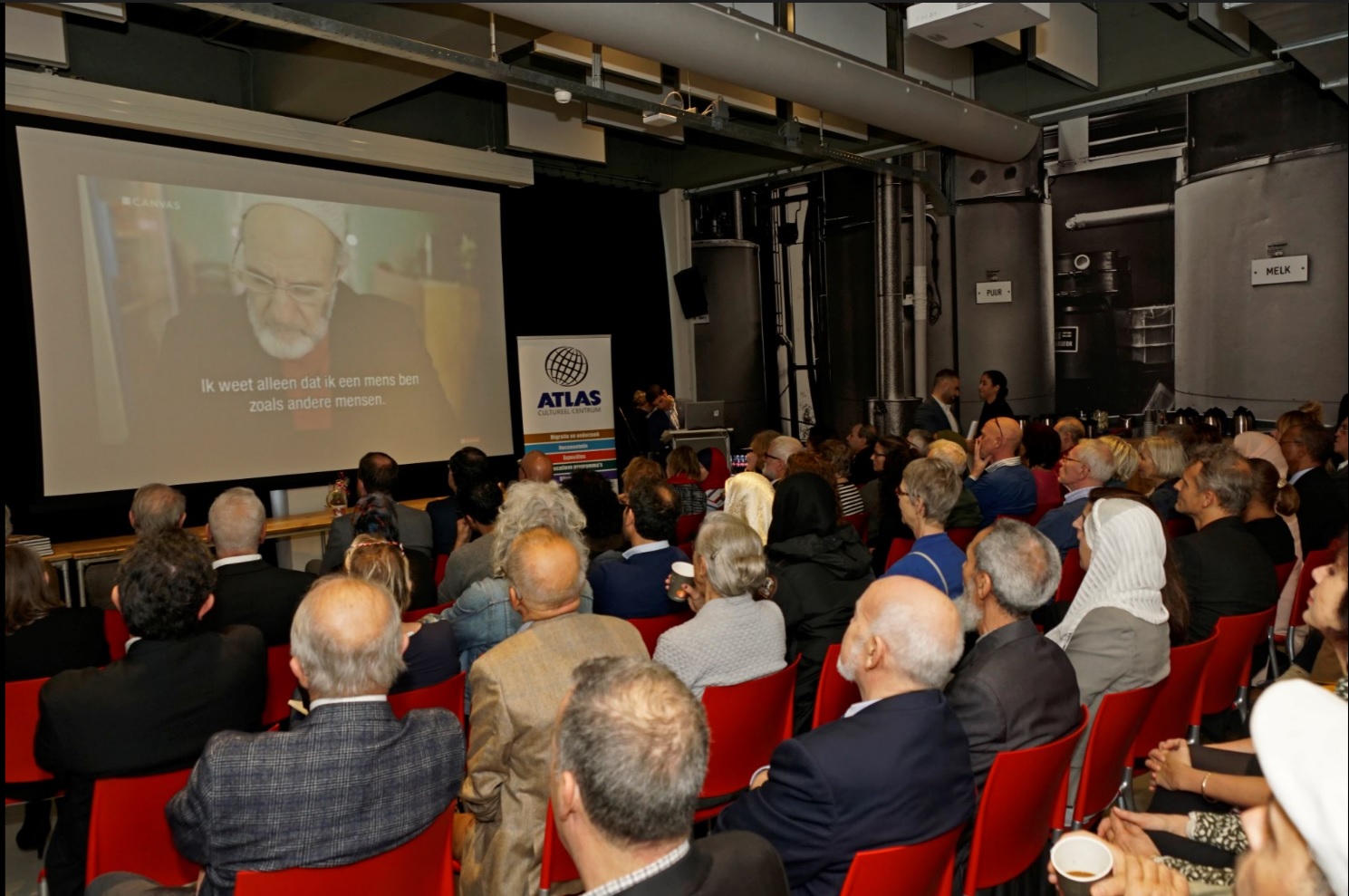 boekpresentatie-een-halve-eeuw-in-nederland-in-de-bibliotheek-gouda