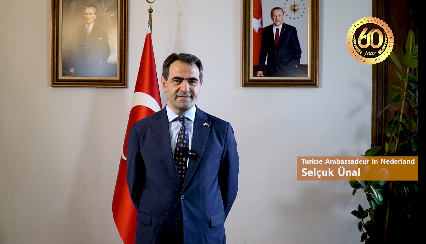 De Turkse ambassadeur in Nederland Selcuk Unal 01